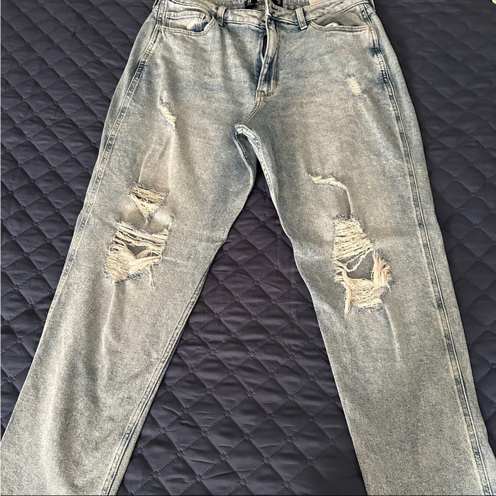 Hollister Ultra High-Rise Mom Jeans - Size 15R